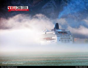 Brod u magli u Kotoru