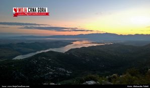 Skadarsko jezero sa Barlaja u suton