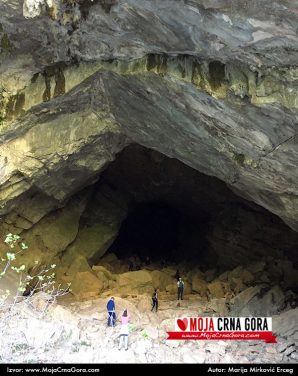 Aprilska razglednica: Obodska pećina (Cetinje)